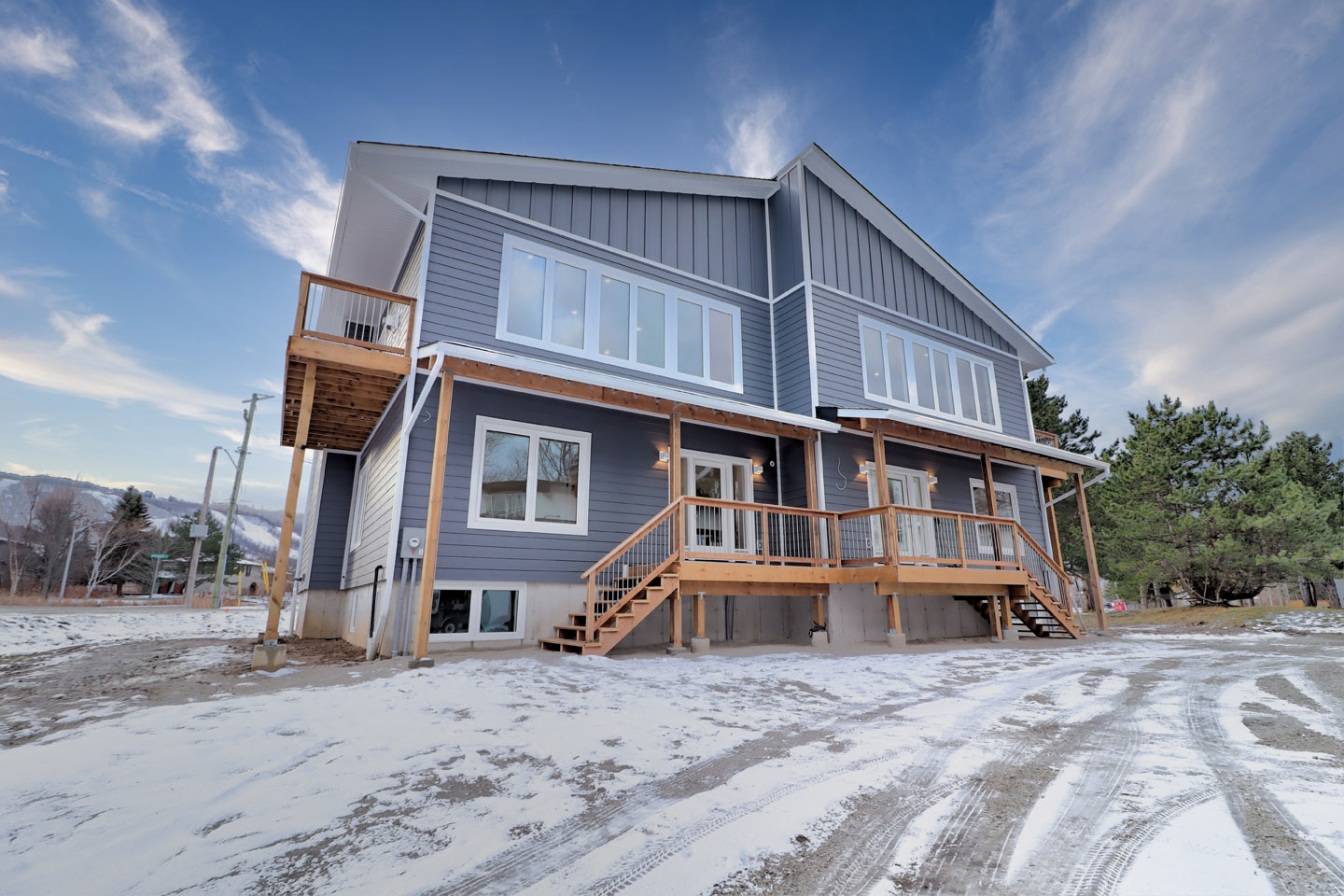 Blue Mountain Cottage Hero