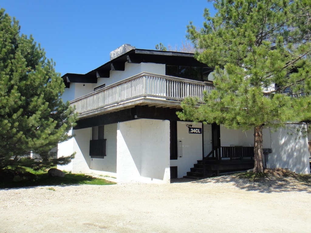 Blue Mountain Chalet Hero